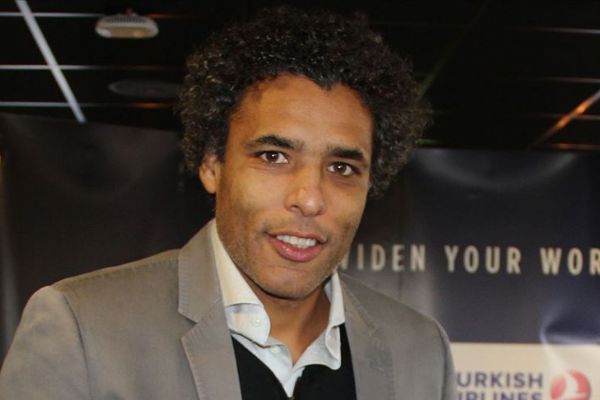 Eski Fenerbahçeli Hooijdonk'tan Türkçe 'evde kal' mesajı