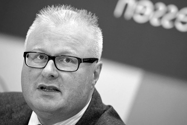 Alman bakanın intiharı koronavirüs bağlantılı mı?