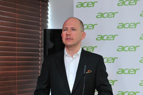 Evden çalışma dizüstü talebini artırdı