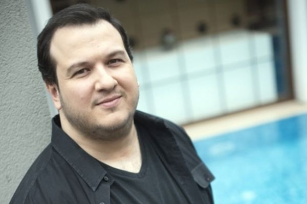 Şahan Gökbakar'dan yardım kampanyasına destek