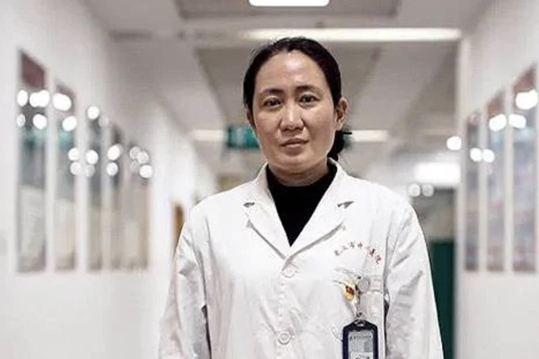 Koronayı ilk fark eden doktorlardandı: Verdiği röportaj sonrası ortadan kayboldu