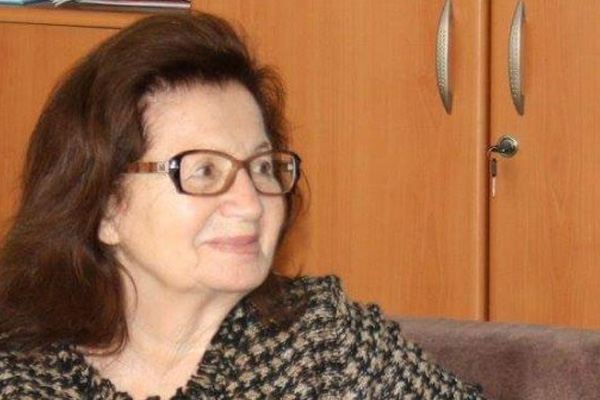 Prof. Dr. Feriha Öz koronavirüs nedeniyle hayatını kaybetti