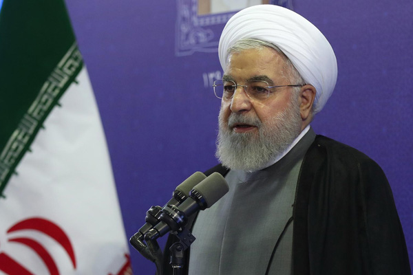 Ruhani: Koronavirüs yıl sonuna kadar bizimle kalabilir