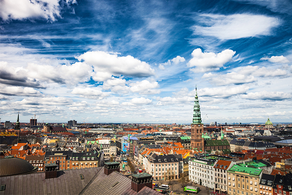 Korona, dünyanın  en zengin, en mutlu ülkesini de vurdu