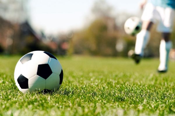 UEFA-ECA ve EPFL liglerin tamamlanmasını tavsiye etti