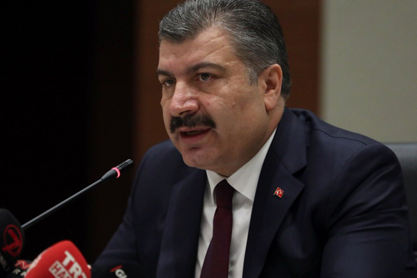 Sağlık Bakanı Koca: Bu dönemde izolasyona dikkat edemezsek, kontrol altına alamayız