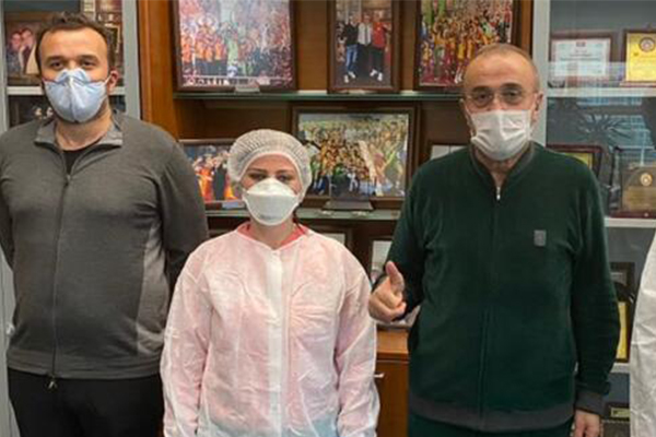 Abdurrahim Albayrak'tan, 'maskeli' paylaşım