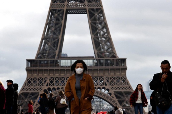 Fransa'dan 5 milyon kişi işsiz kaldı