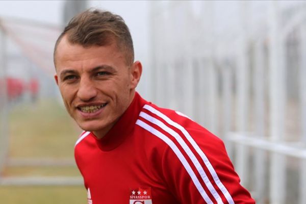 'Ben ve arkadaşlarım futbolu çok özledik'