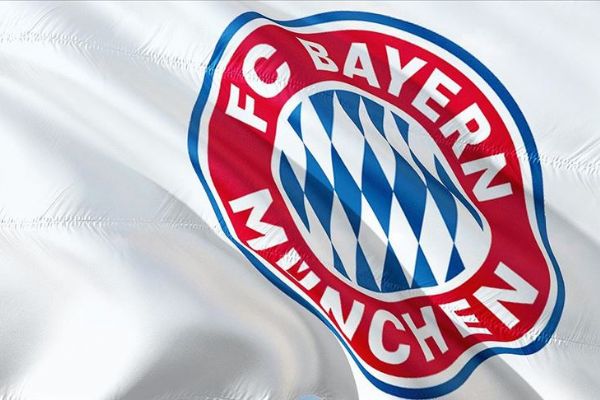 Bayern Münih sosyal mesafe kuralına uyarak antrenmanlara başladı