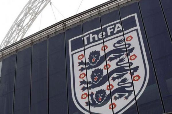 İngiltere Futbol Federasyonundan maaşlarda geçici kesinti