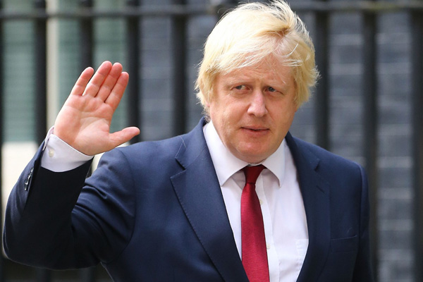 'Boris Johnson'da zatürre görülmedi, standart oksijen tedavisi uygulanıyor'