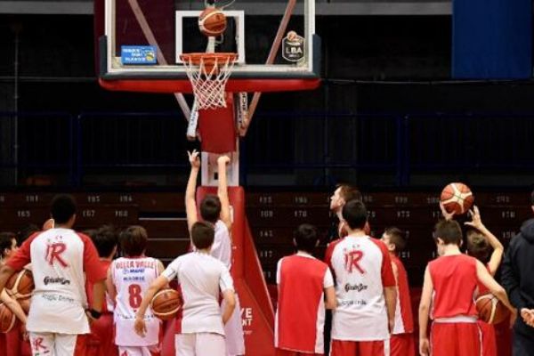 İtalya Basketbol Ligi'nde sezon erken bitirildi