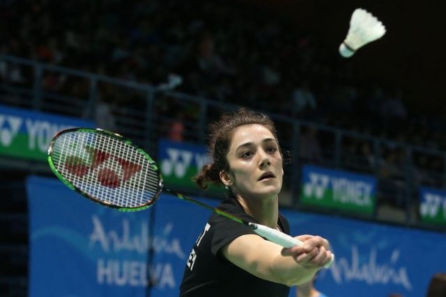 Milli sporcular evlere konuk oluyor