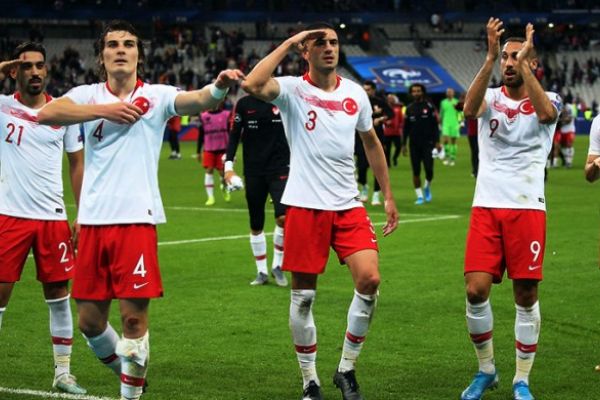 Milli Takım'ın FIFA sıralamasında yeri değişmedi