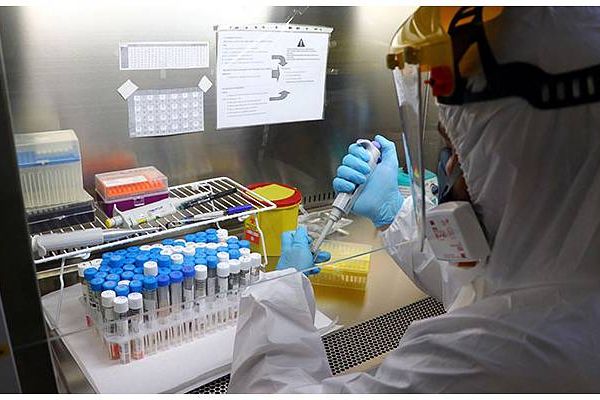 Namık Kemal Üniversitesi Kovid-19'a karşı laboratuvar çalışmalarına başladı