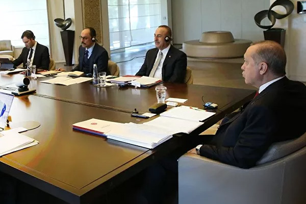 Erdoğan: Görünmez düşmana karşı savaş yürütüyoruz