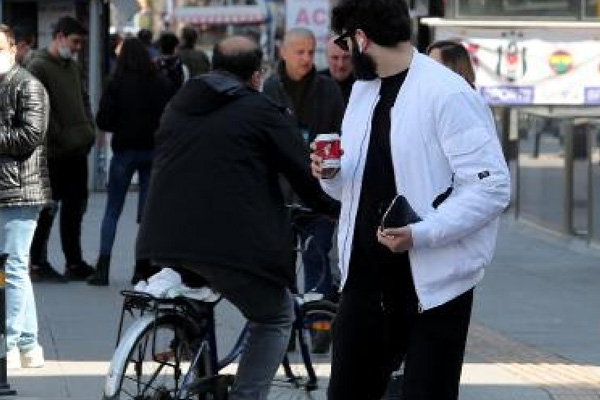 Sıcak havayı gören İstanbullular sokaklara çıktı