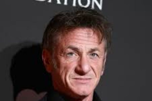 Sean Penn, gönüllü  Kovid-19 testi yapıyor