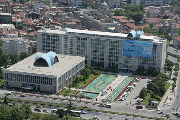 İBB çalışanı 350 kişinin koronavirüs testi pozitif çıktı