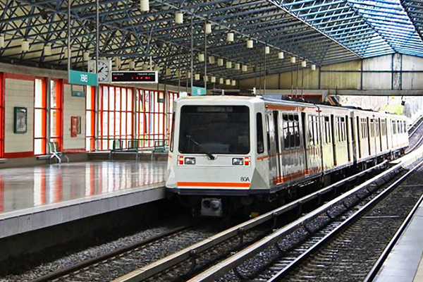 Ankara'da metro ve Ankaray seferleri durduruldu