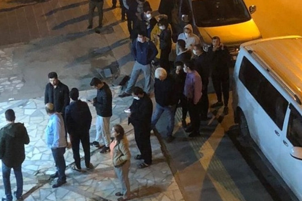 Bilim Kurulu Üyesi Özlü açıkladı: Sokaklara çıkılmasının önümüzdeki günlerde bir bedeli olacak