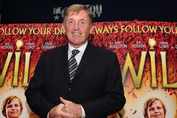 Liverpool'un efsanesi Kenny Dalglish taburcu edildi
