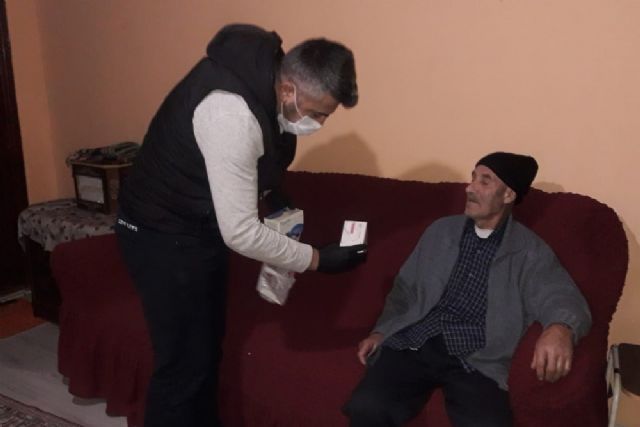 Vefa ekibi 70 yaşındaki akciğer hastası için seferber oldu