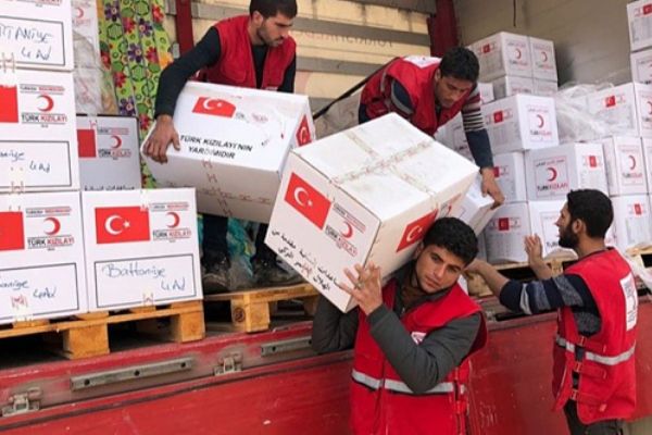 Kızılay gönüllüleri iş başında