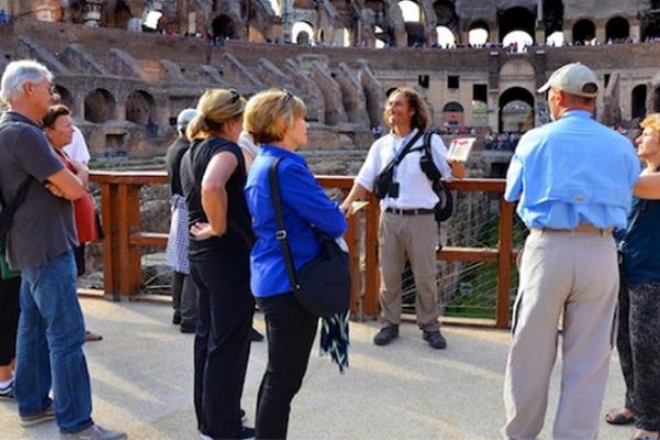 Turist rehberleri için destek çağrısı