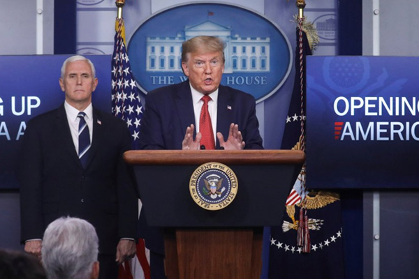 Trump 'ölüm tahminleri iyimser' diyerek açıkladı: Koronavirüs önlemlerini 3 aşamada gevşeteceğiz