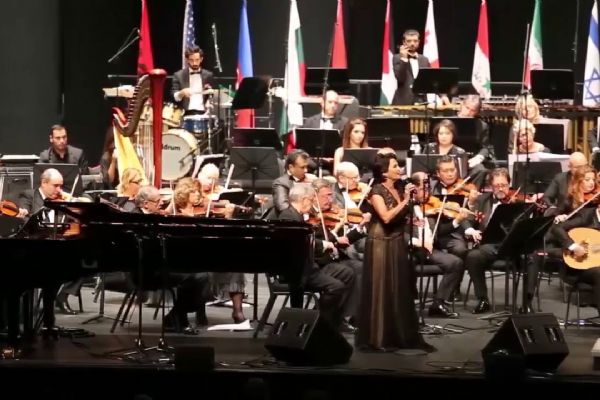 Tekfen filarmonide meydan okudu