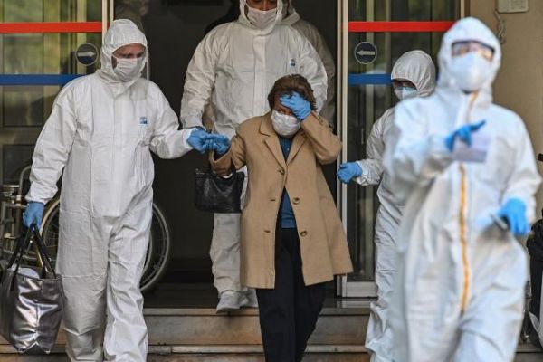 Türkiye Covid-19 vaka sayısında Çin'i geçti, son 24 saatte 127 kişi öldü