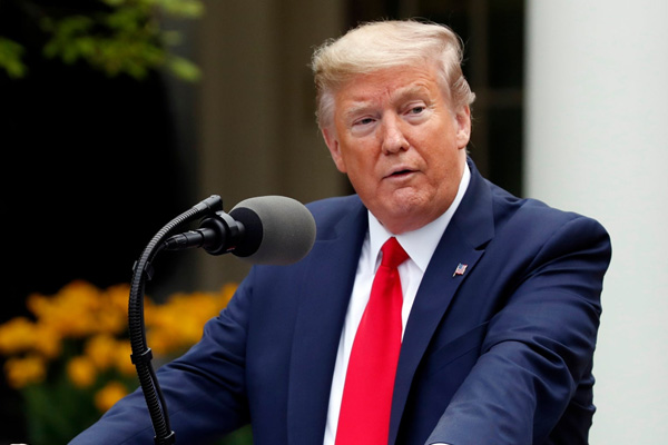 Trump'tan İran'a: Koronavirüsle mücadele için yardım edebiliriz