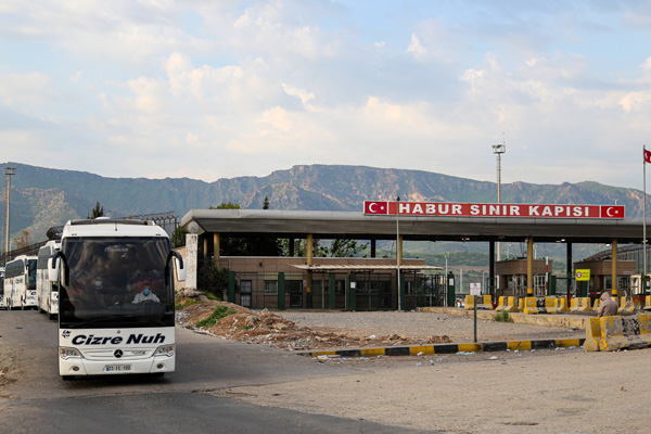 Irak'tan 366 Türk vatandaşı Türkiye'ye getirildi