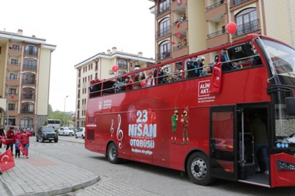 Çocuklara 23 Nisan sürprizi