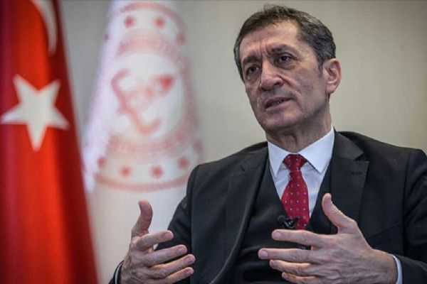Milli Eğitim Bakanı Selçuk'tan öğrencilere söz