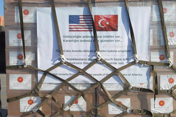 Türkiye'den ABD'ye koronavirüs yardımı