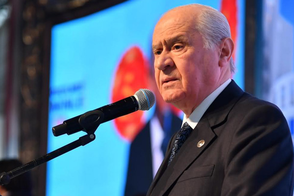 Bahçeli'den Ankara ve İzmir Barosu'na tepki