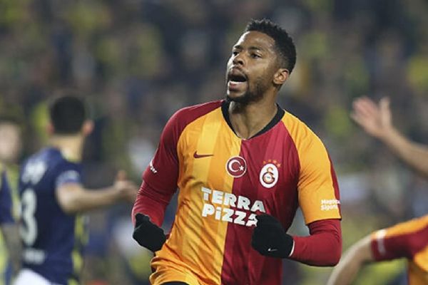 Galatasaray'da Ryan Donk için karar verildi
