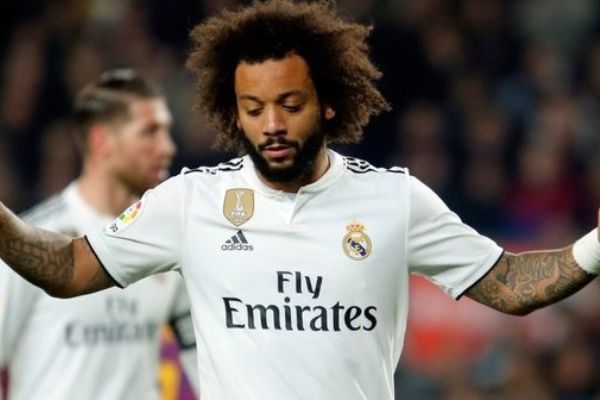 Marcelo Real Madrid'de kalmadan yana