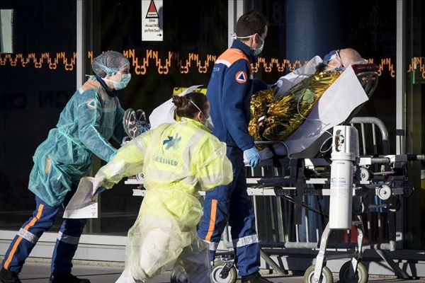 Fransa'da Kovid-19 nedeniyle ölenlerin sayısı 24 bin 760'a yükseldi