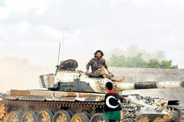 Libya'da sıcak saatler! Hafter milislerine darbe üstüne darbe