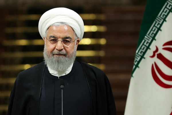 Ruhani açıkladı: Beyaz bölgelerdeki camiler yarın ibadete açılıyor