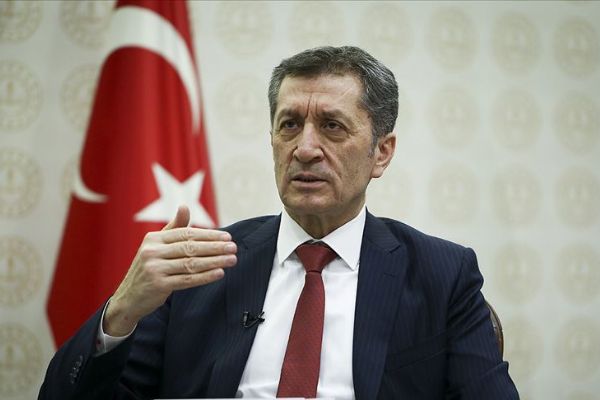 Milli Eğitim Bakanı Selçuk: Her öğrenci kendi okulunda LGS'ye girecek