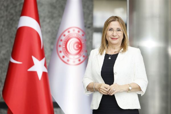 Gürbulak'taki  tırların Türkiye geçişi başladı