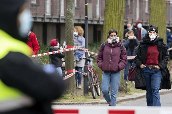 Almanya'da koronavirüs önlemleri gevşetiliyor