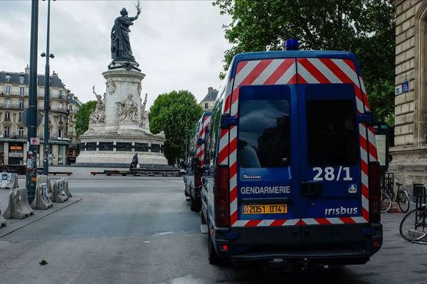 Fransa'da Kovid-19 nedeniyle hayatını kaybedenler 25 bin 809 oldu
