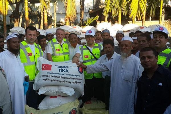 TİKA'dan Arakanlı Müslümanlara ramazan yardımı
