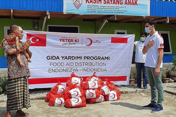 Türk Kızılay'dan Endonezya’ya yardım eli